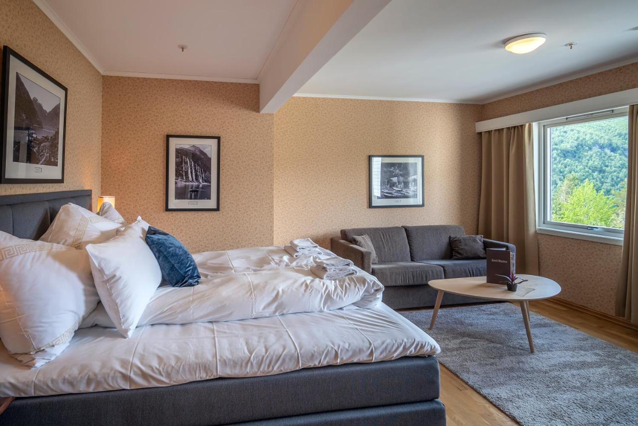 Hotel Utsikten - By Classic Norway Hotels Гейрангер Экстерьер фото