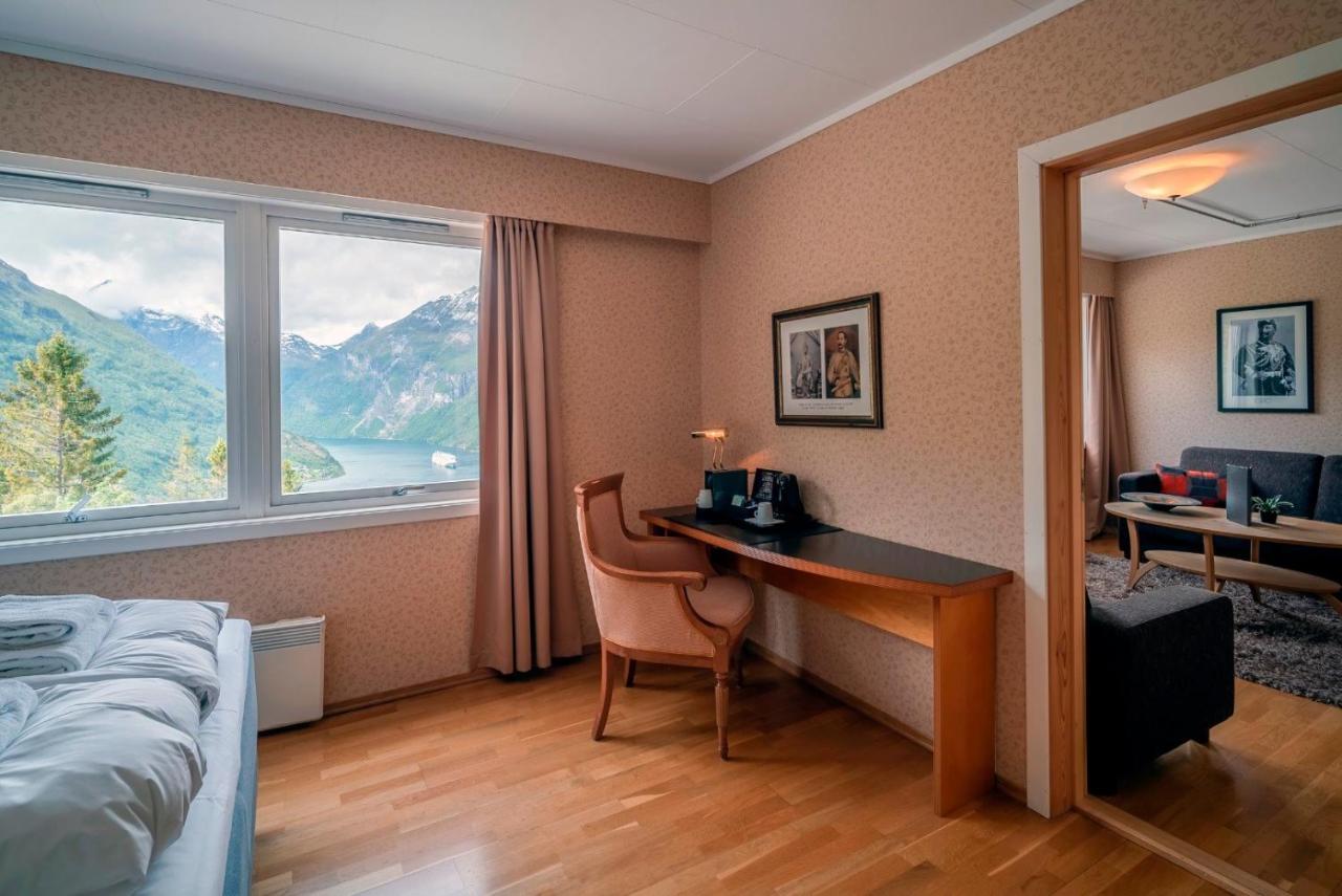 Hotel Utsikten - By Classic Norway Hotels Гейрангер Экстерьер фото