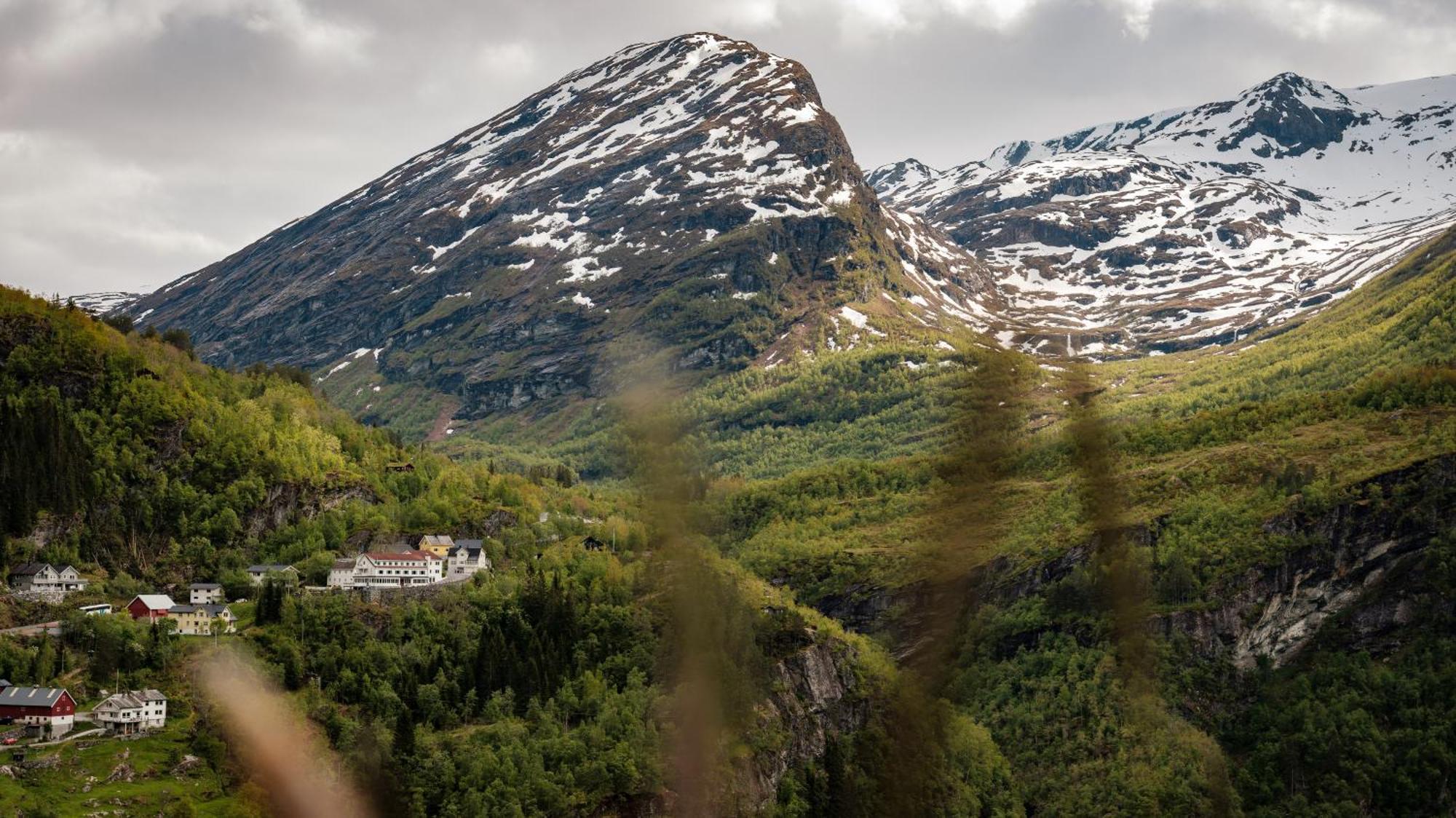 Hotel Utsikten - By Classic Norway Hotels Гейрангер Экстерьер фото